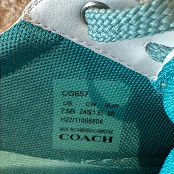 Coach Women’s Clip Leather Low Top Tennis Shoes Size 7.5 B - Picture 6 of 11